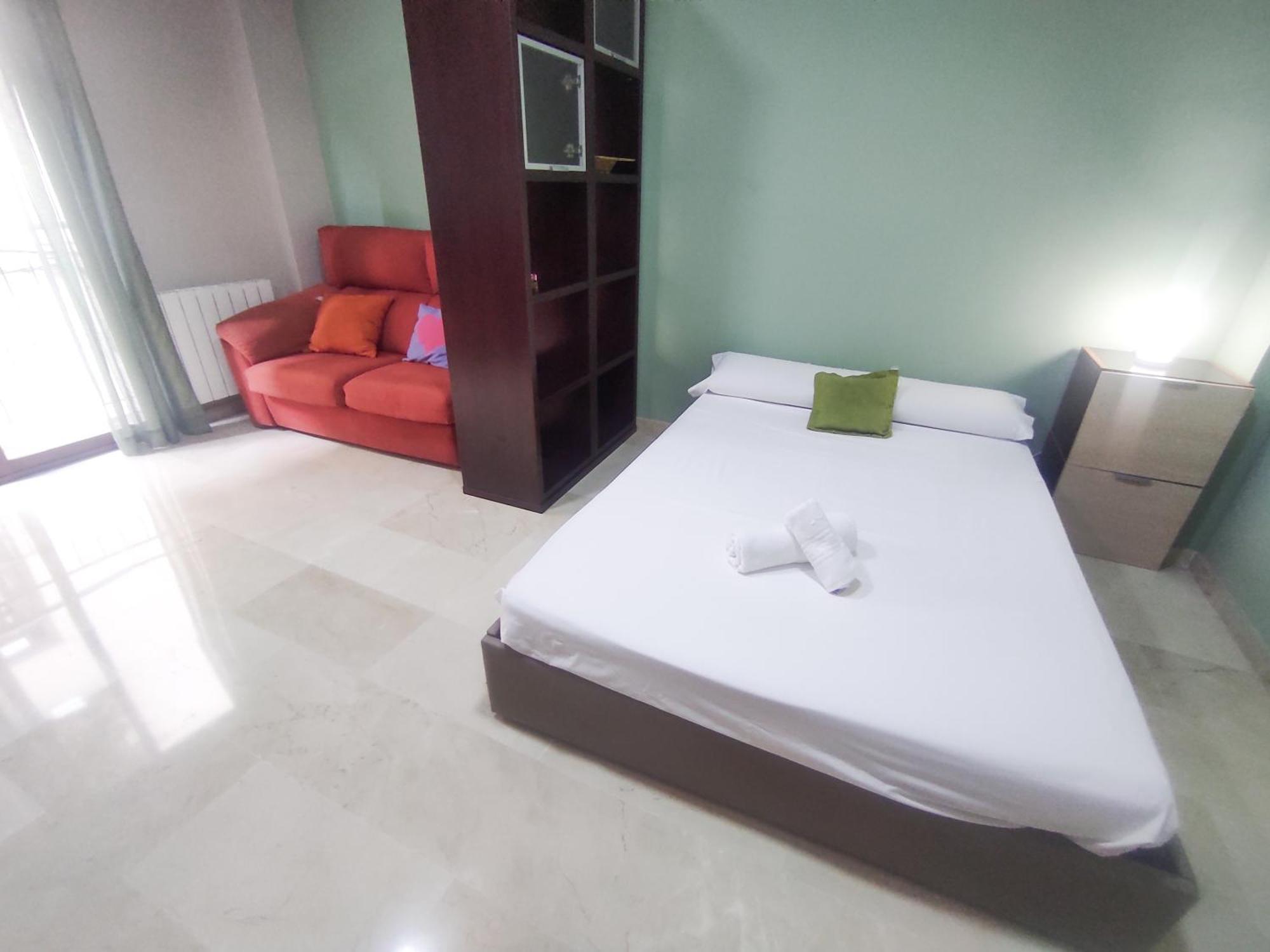 Ferienwohnung Piso Compartido Delyrent En San Ildefonso Jaén Exterior foto