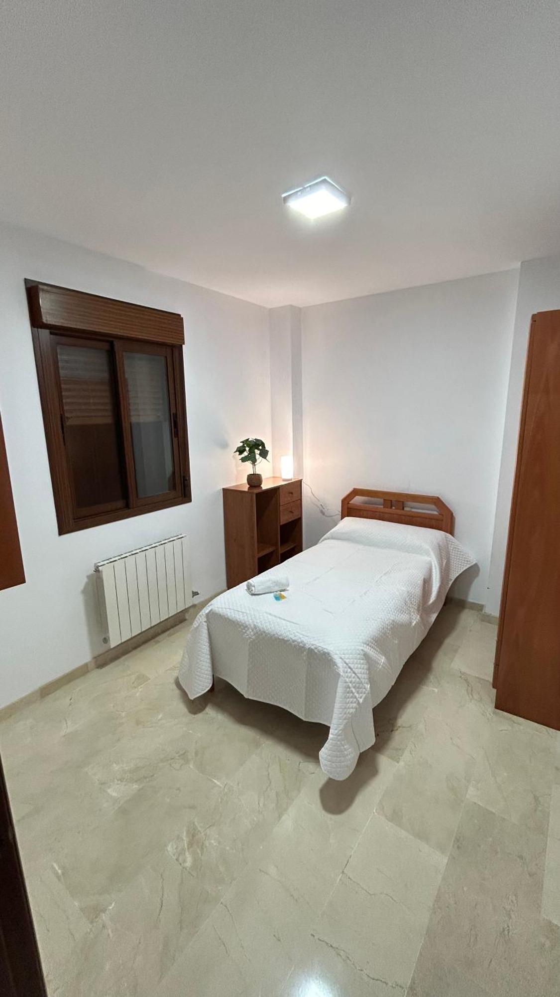 Ferienwohnung Piso Compartido Delyrent En San Ildefonso Jaén Exterior foto